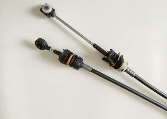 El cable del selector de cambios 2S4R7E395FF del cable de cambio de engranaje de transmisión
